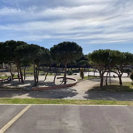 Confortable Avec Balcon, Proche Parc, Wifi, 34540 - Fr-1-553-24 Apartment *